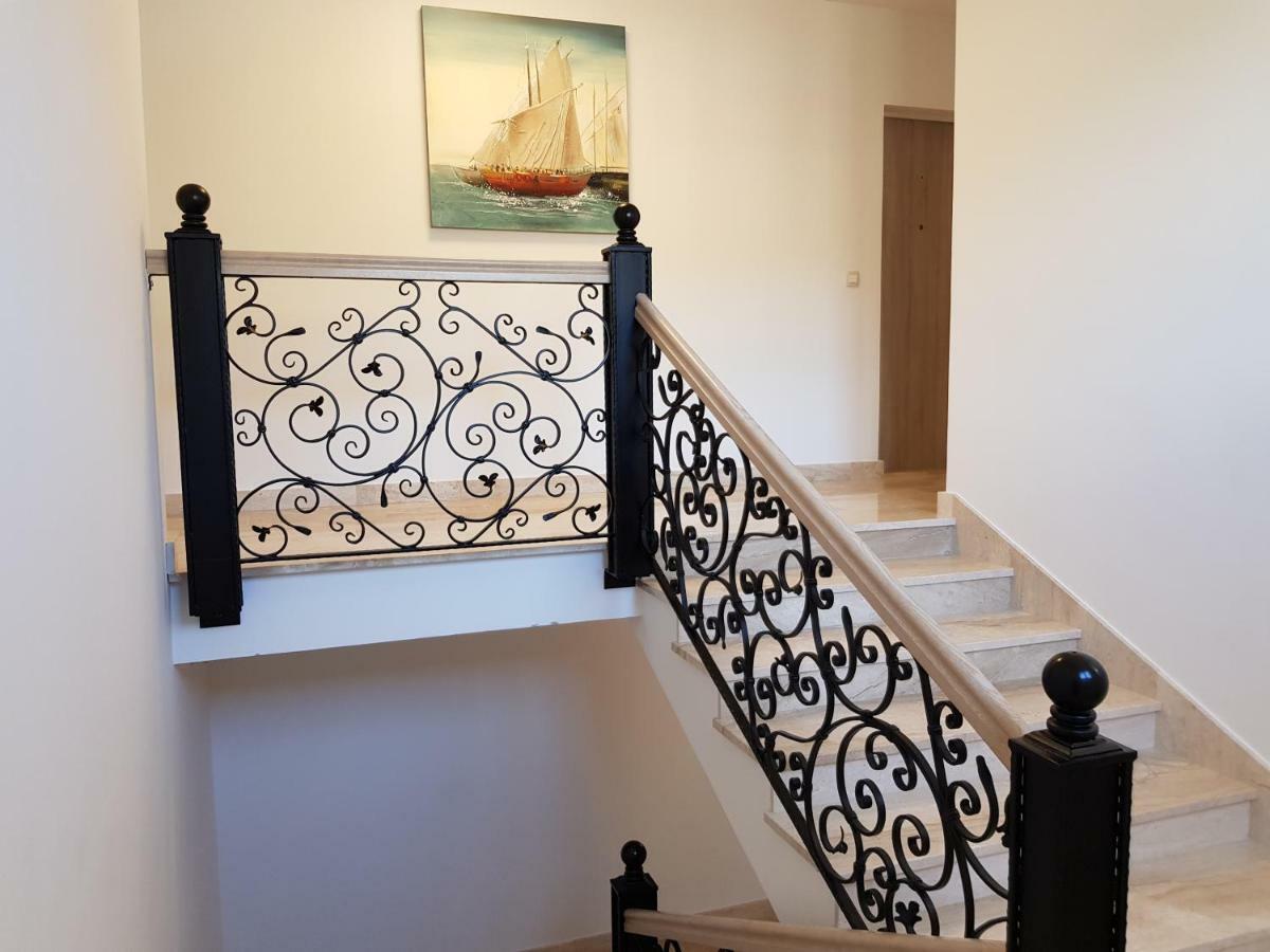 Apartmani Marella Donji Seget Exterior foto