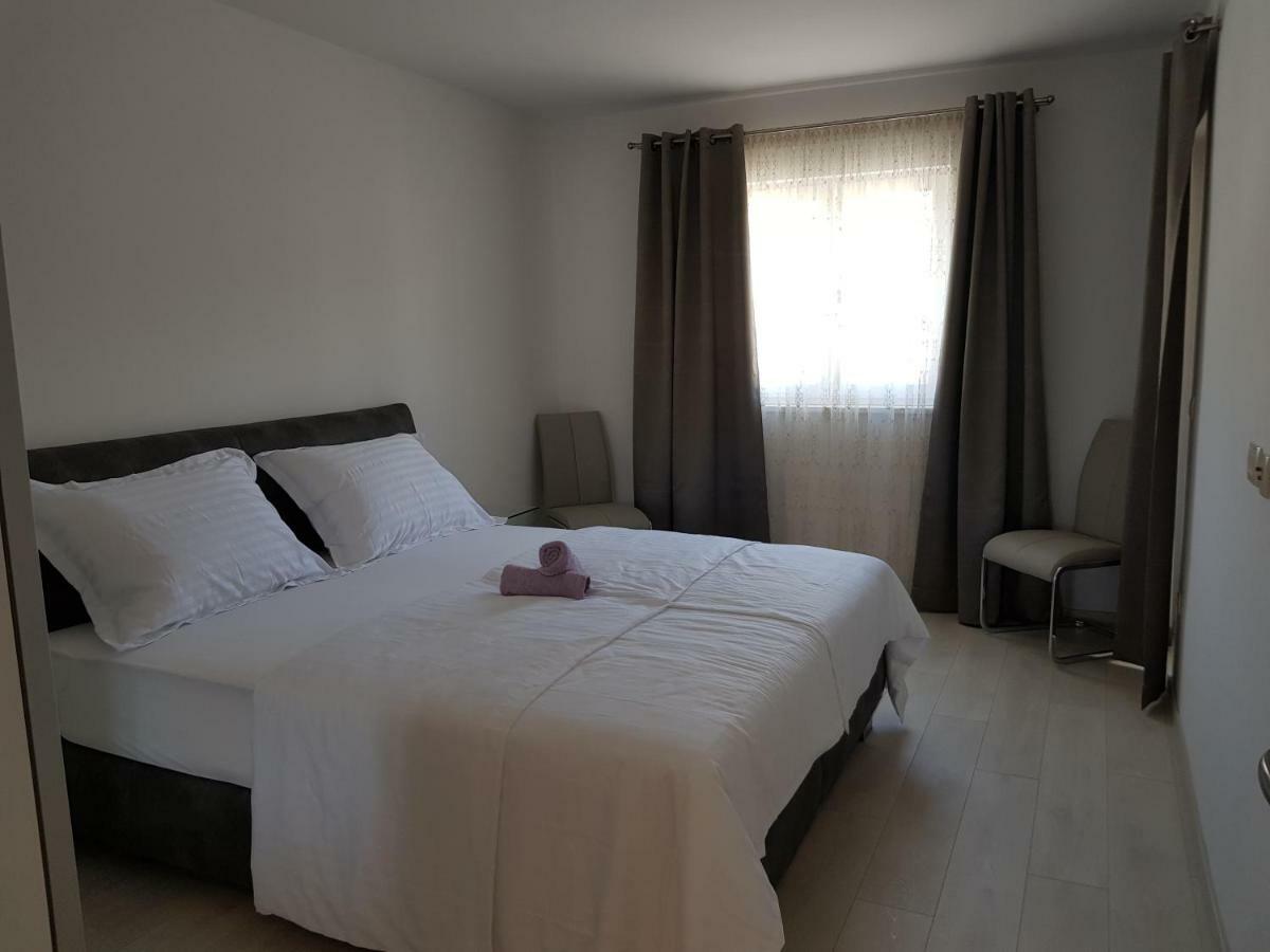 Apartmani Marella Donji Seget Exterior foto