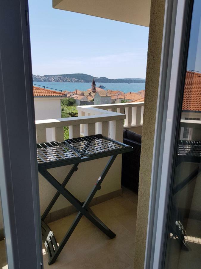 Apartmani Marella Donji Seget Exterior foto