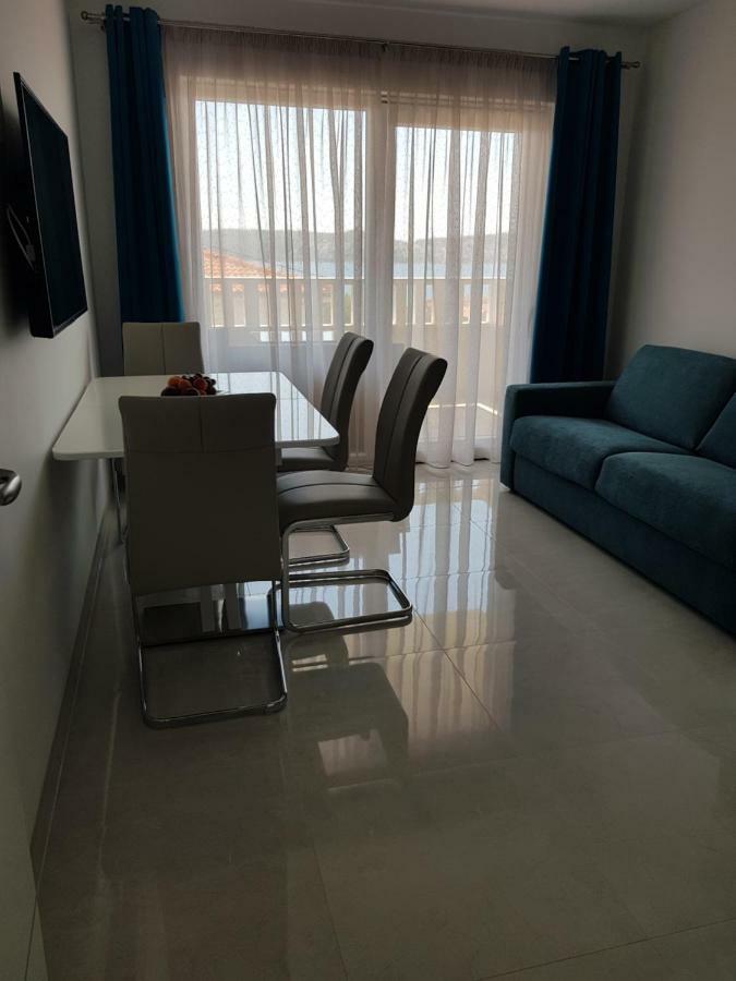 Apartmani Marella Donji Seget Exterior foto
